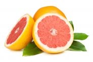 Le proprietà del pompelmo, frutto ricco di antiossidanti